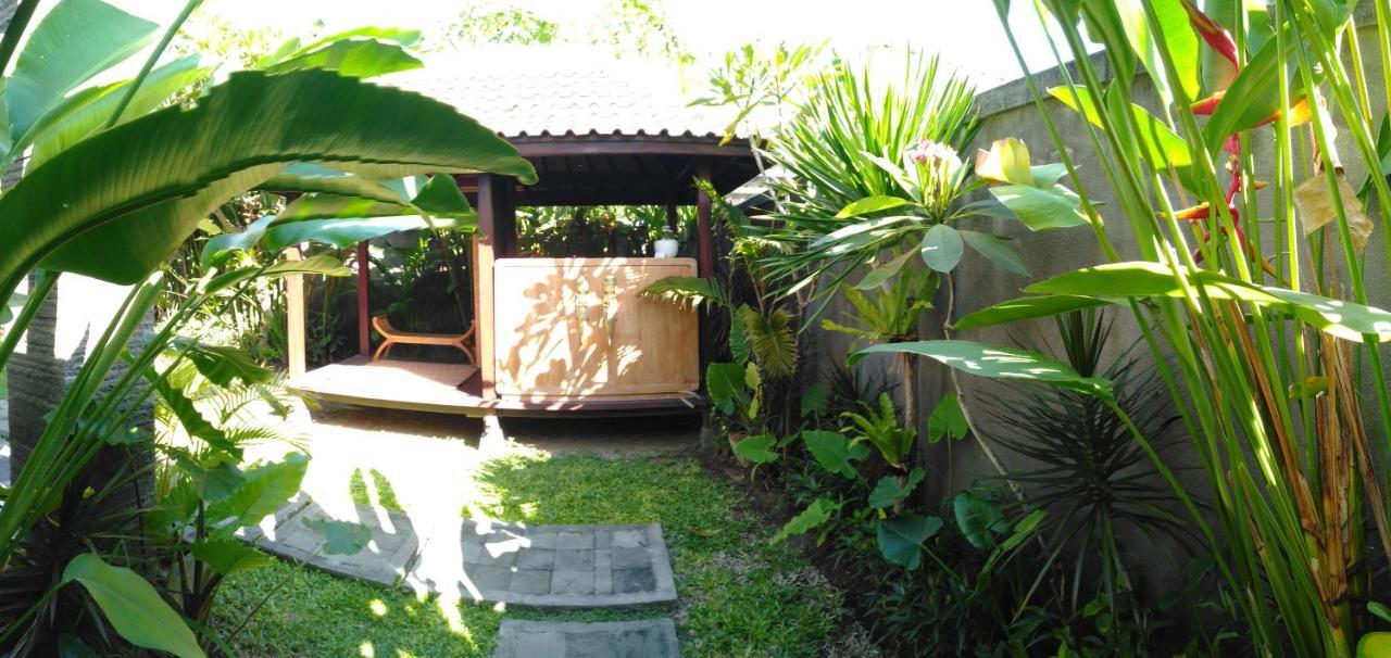 Guest House Reisya Nusa Dua  Exterior photo
